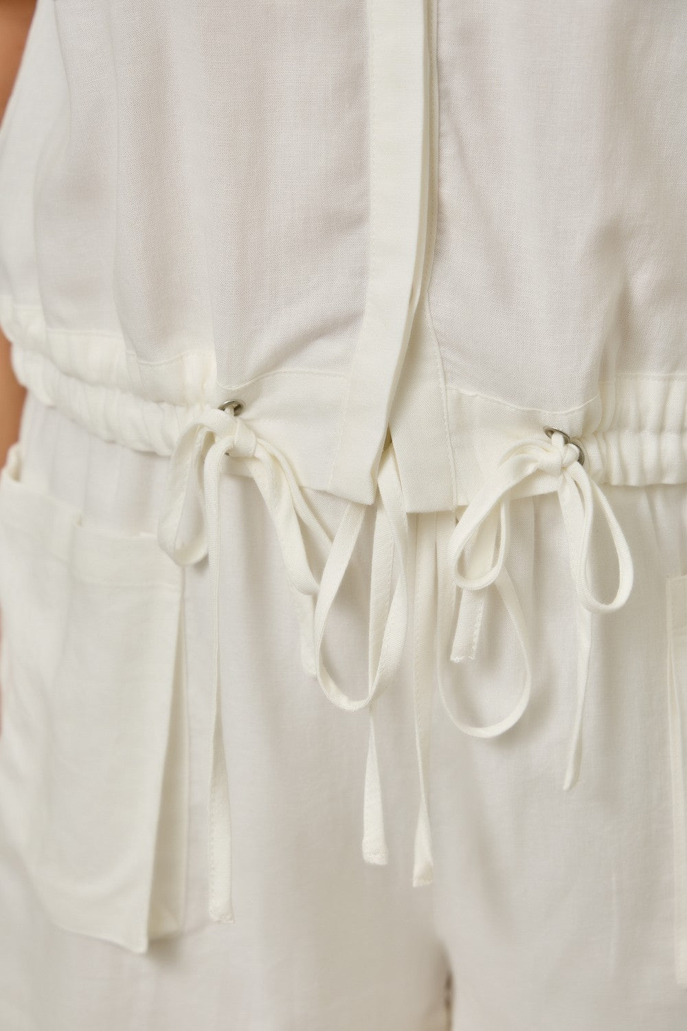 Cinch Style Top in Ivory by Mystree