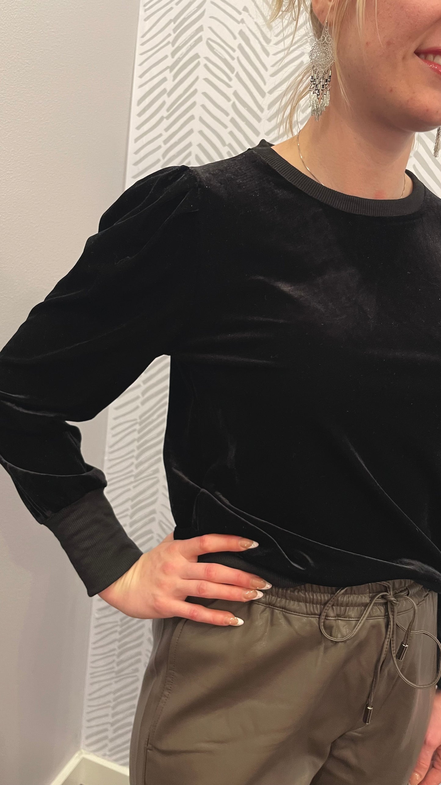 Black Velvet Puff Sleeve Top