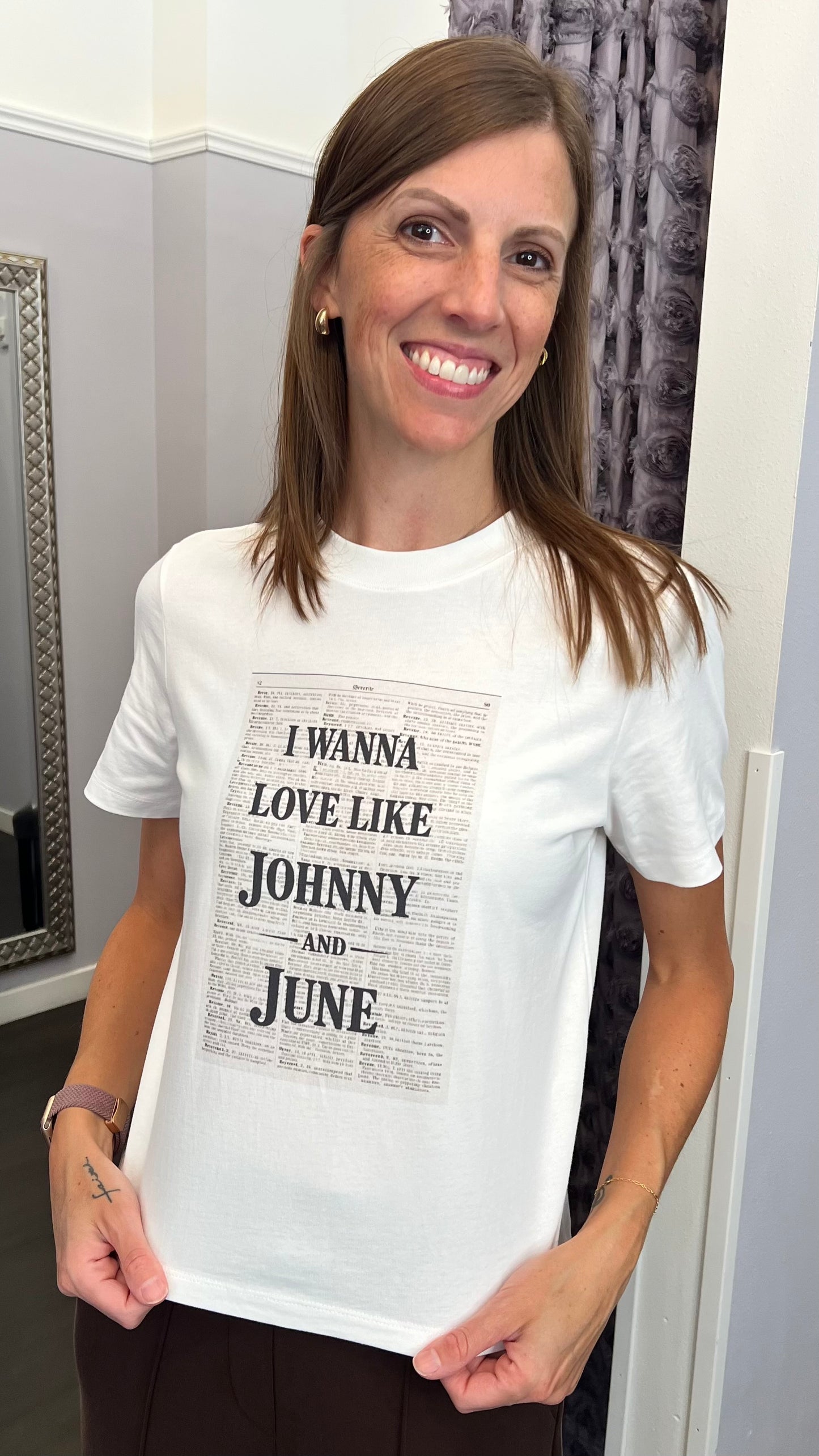 Johnny & June Mom Crop Tee