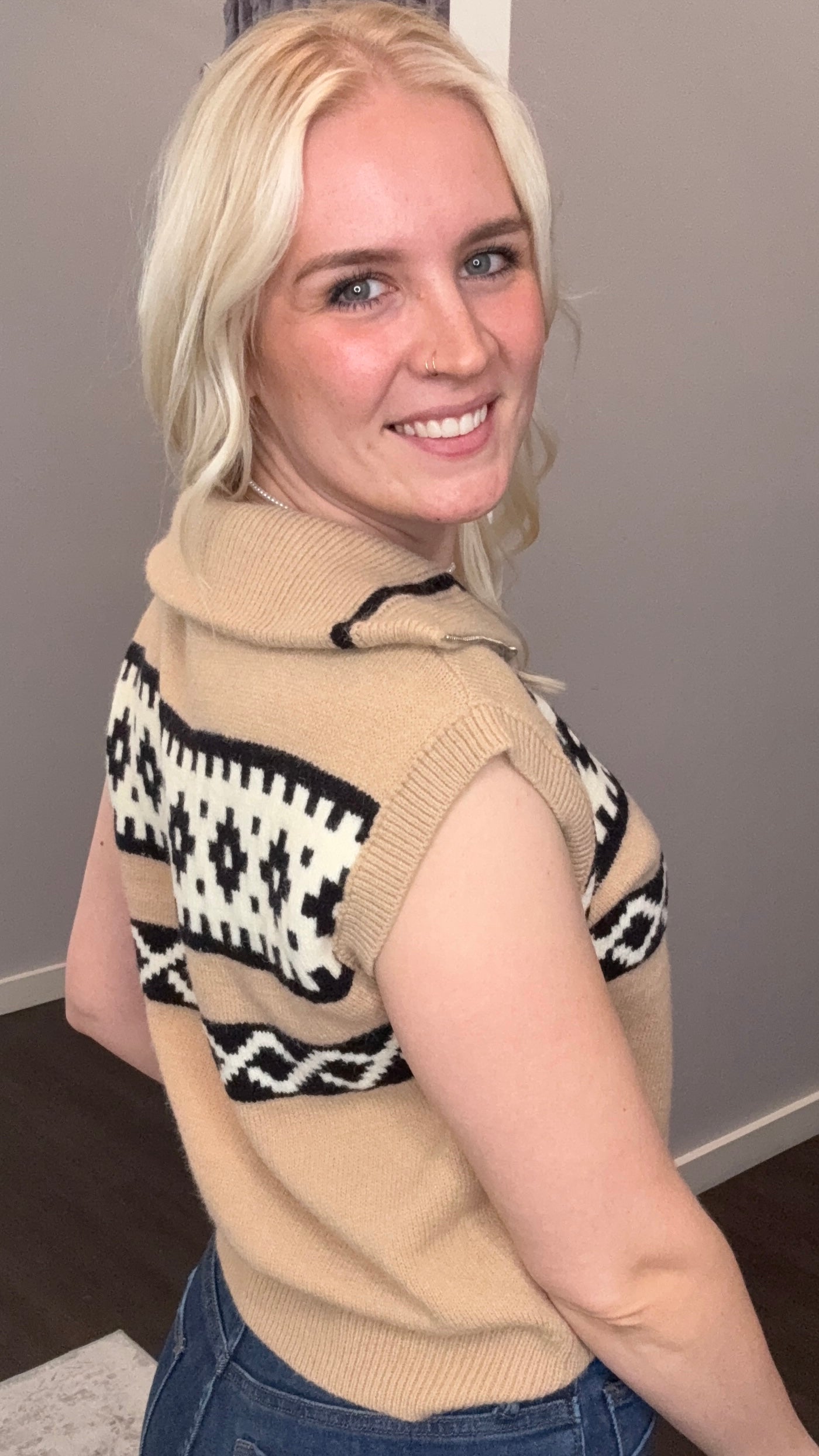 Latte Lodge Vest