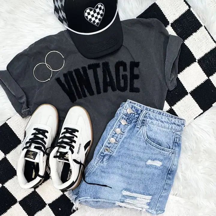 Pre-Order Vintage Vibes Tee