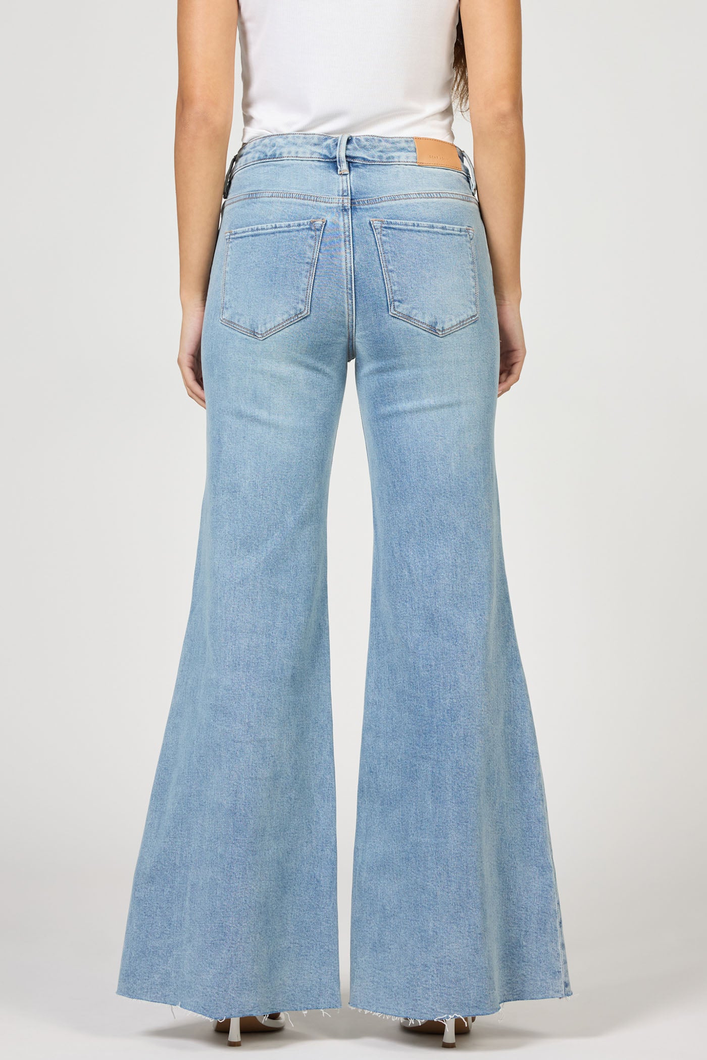 Hendrix Mid Rise Jeans in Hillcress by Dear John