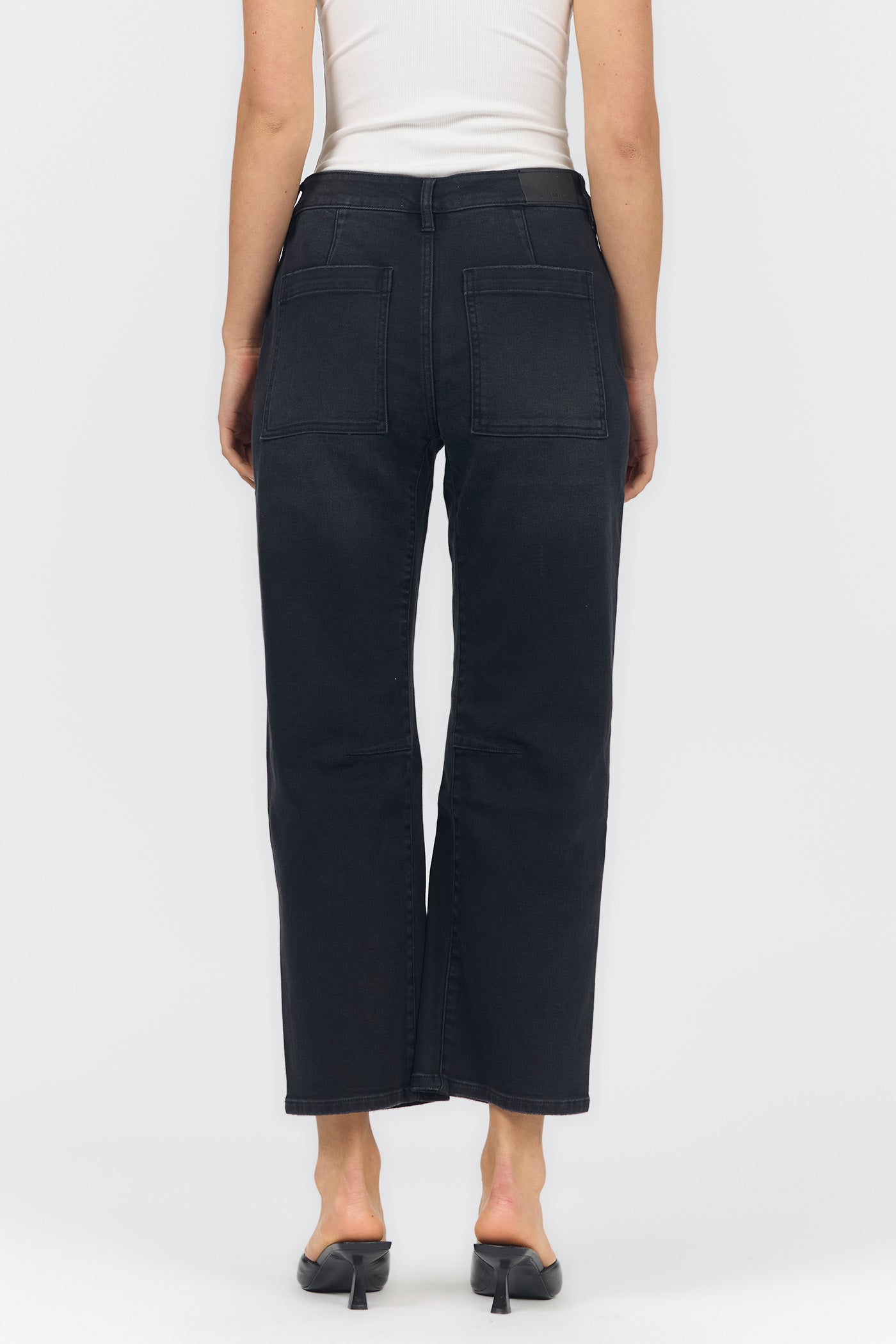 Lasso Mid Rise Jeans in Jet Set by Dear John