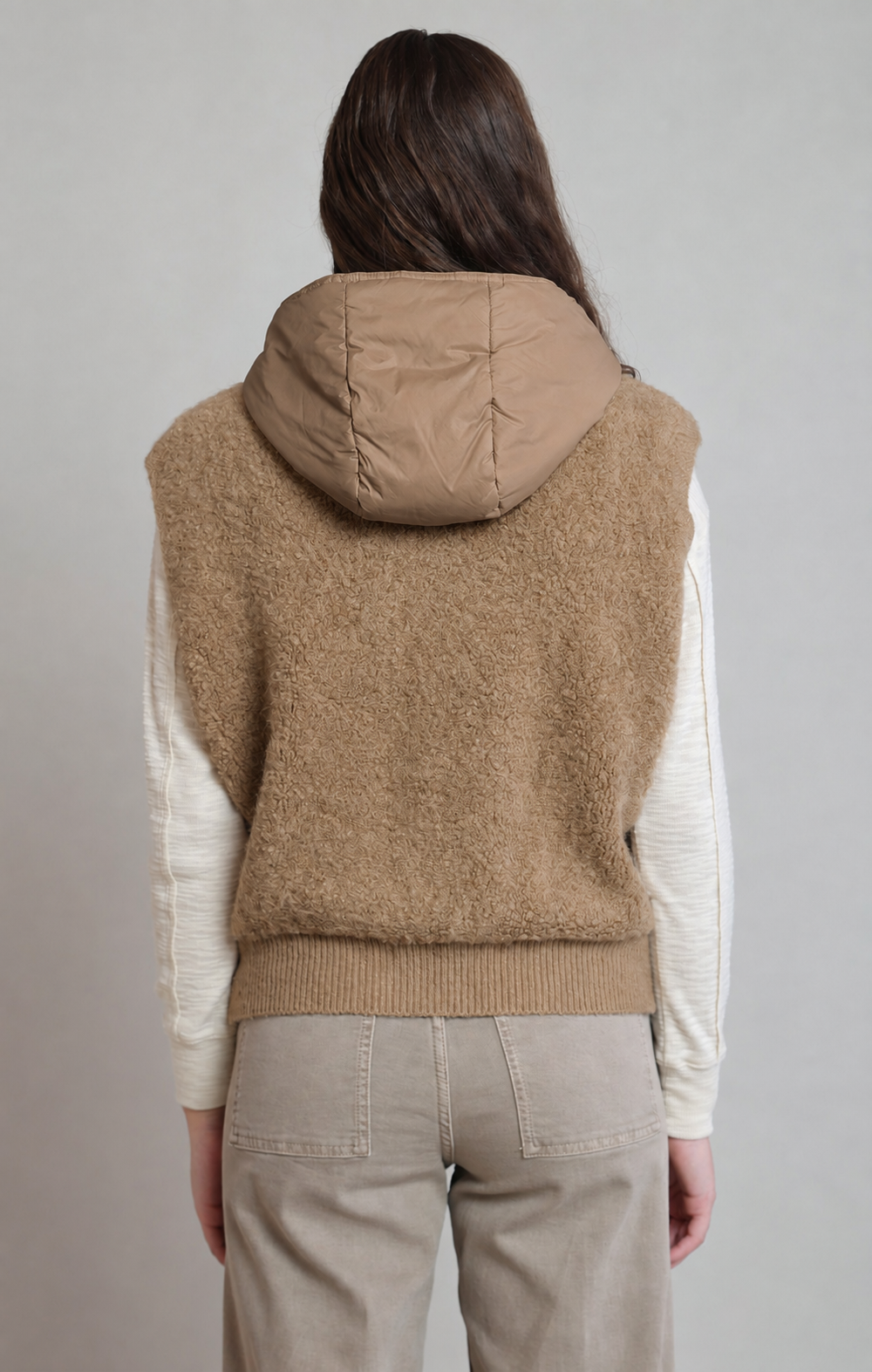 Cozy Contrast Bouclé Vest in Beige by Dex