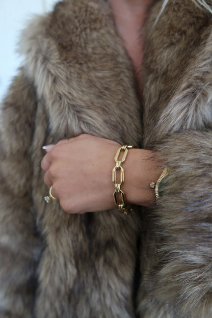 Alex Bracelet By Chansutt Pearls