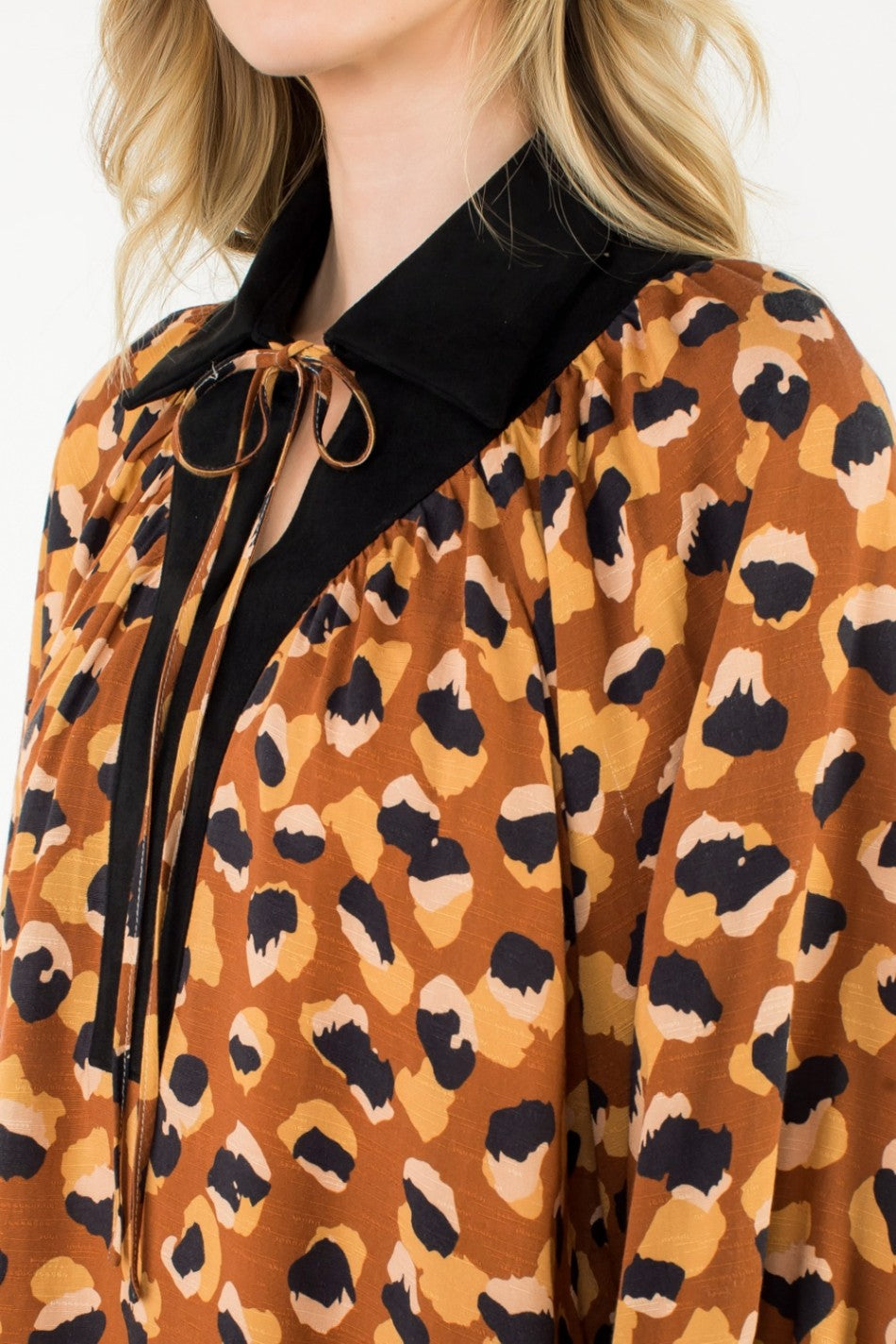 Amber Edge Top