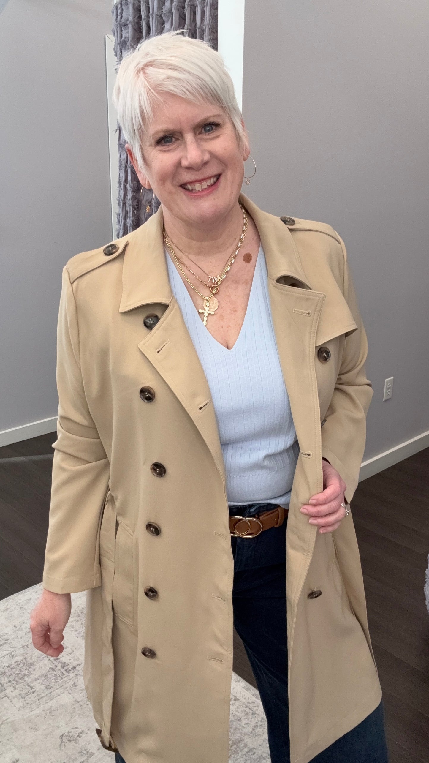 City Stroll Trench Coat by Dex