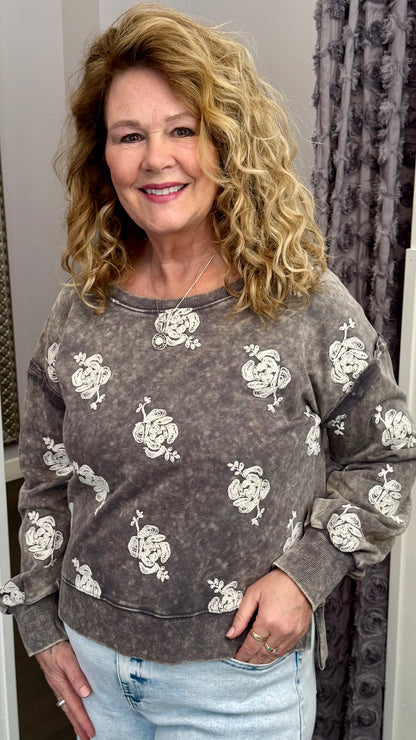 Stormy Bloom Pullover by Mystree