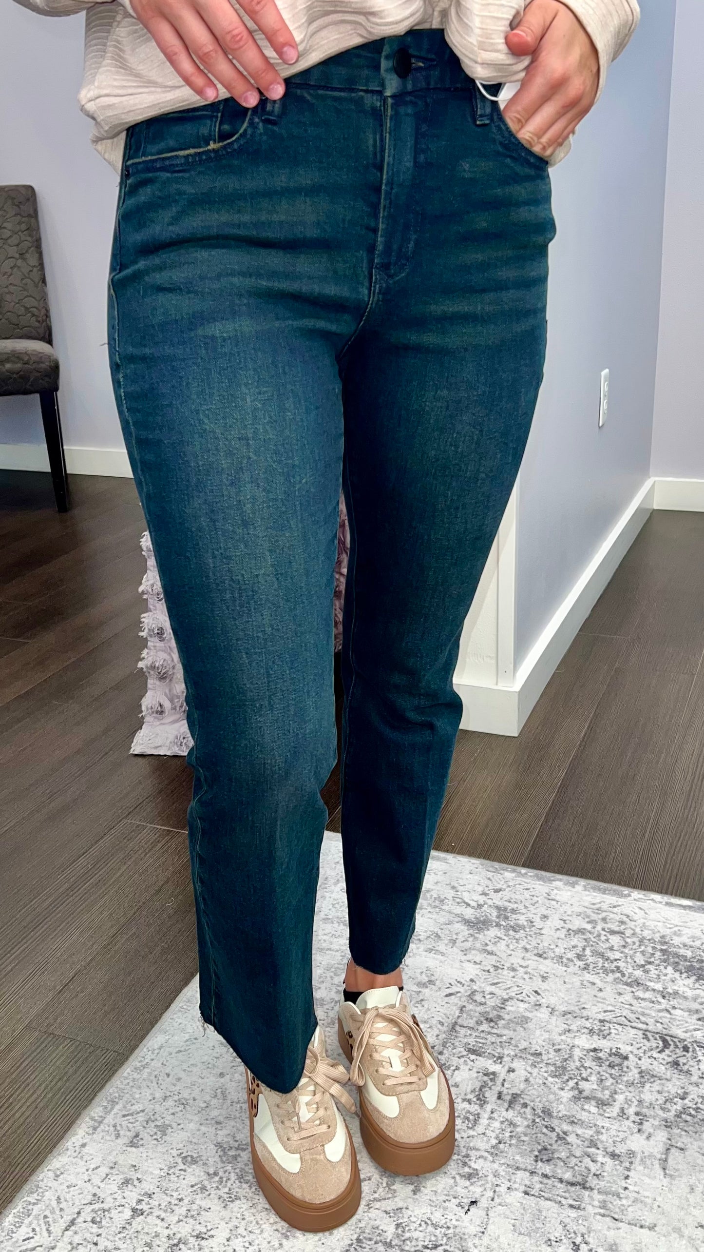 Jeanne Mid Rise Jeans in Joji by Dear John