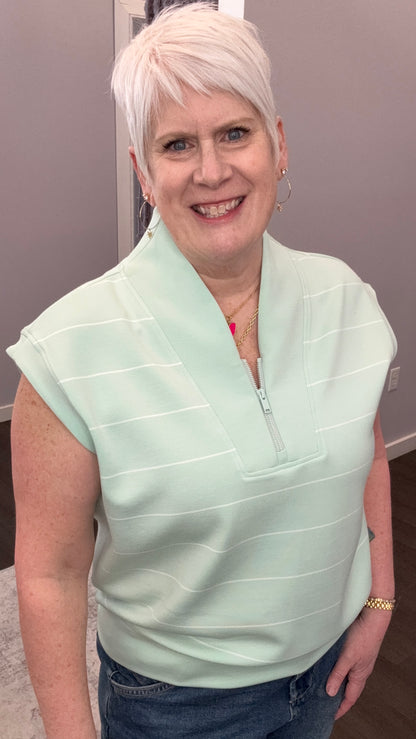 Soft Bloom 1/4 Zip Scuba Top