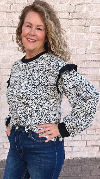 Leopard Contrast Ruffle Long Knit Top