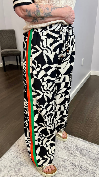Sidekick Stripe Pants by THML