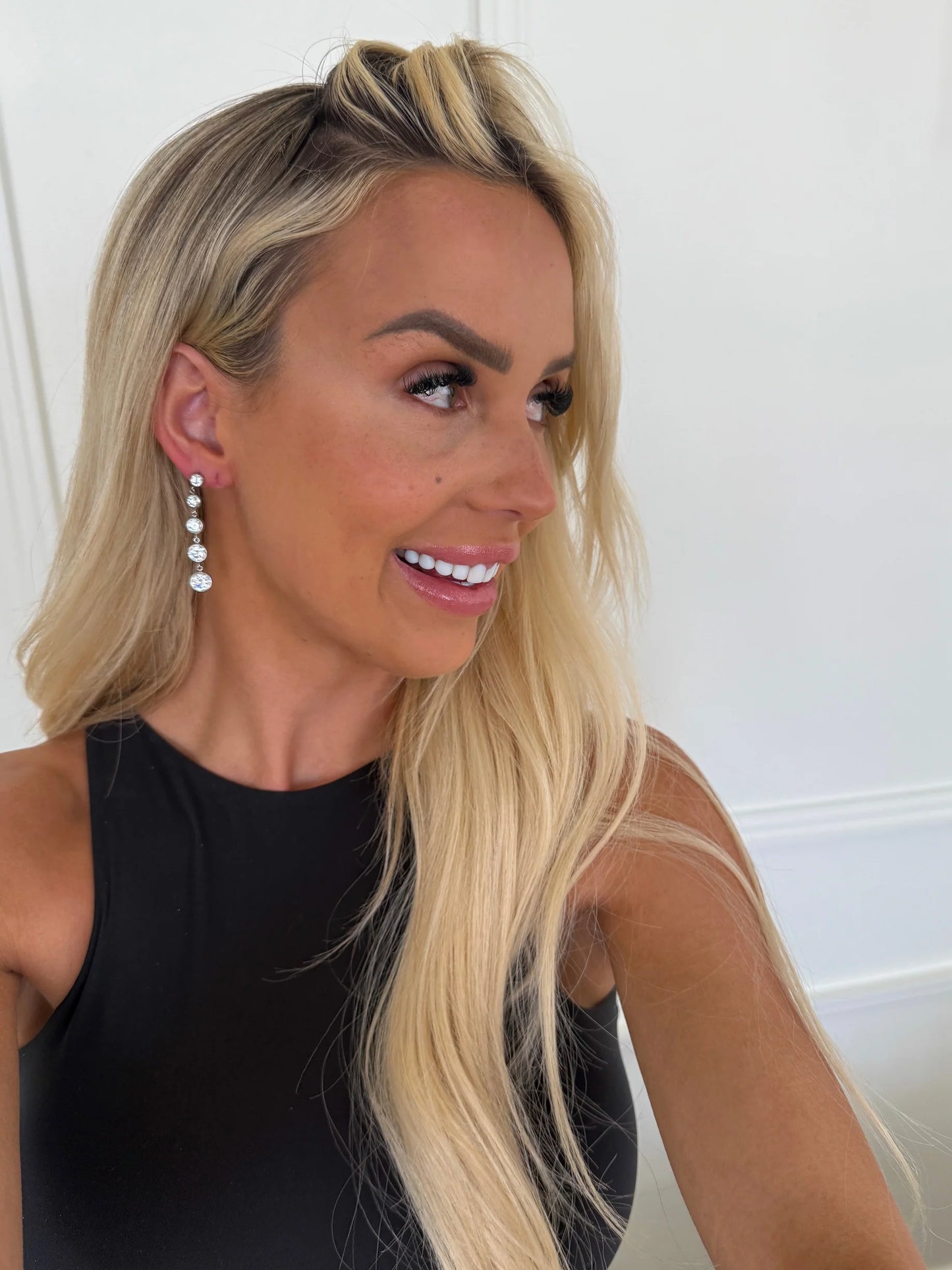 Polly Earrings By Chansutt Pearls