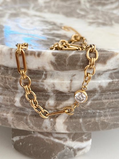 Melissa Necklace By Chansutt Pearls