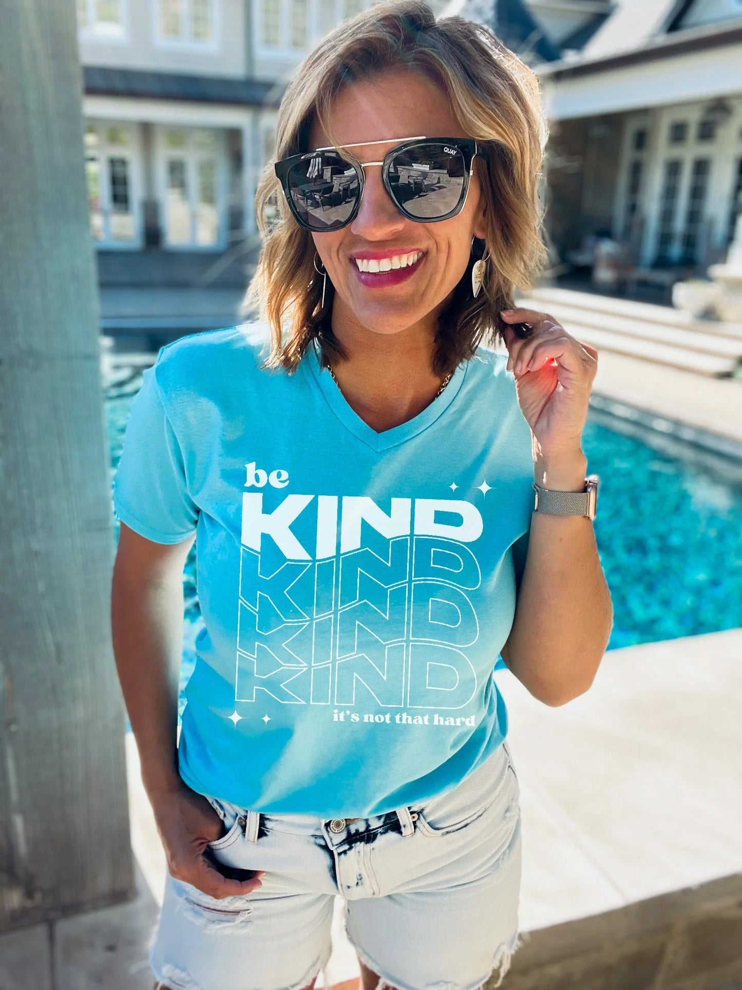 Be Kind Graphic Tee
