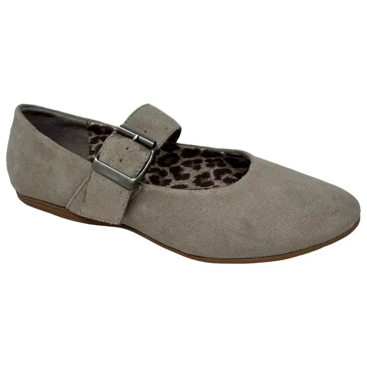 Samantha Ballet Flats in Natural by Very G