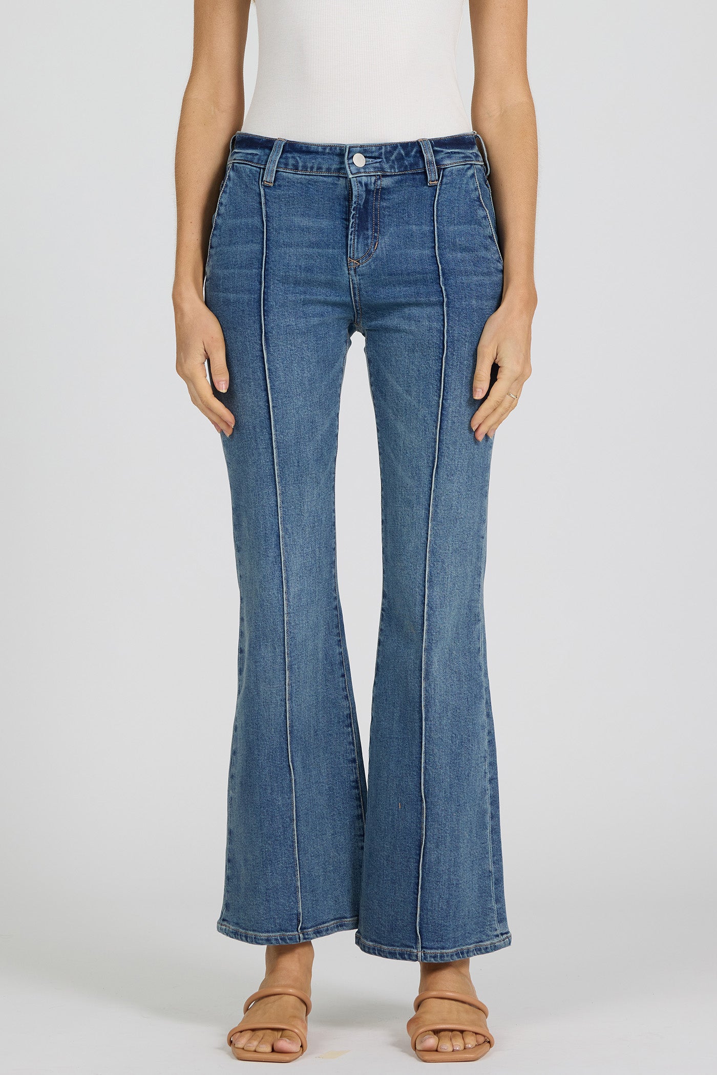 Florence Mid Rise Jeans in Prenma by Dear John