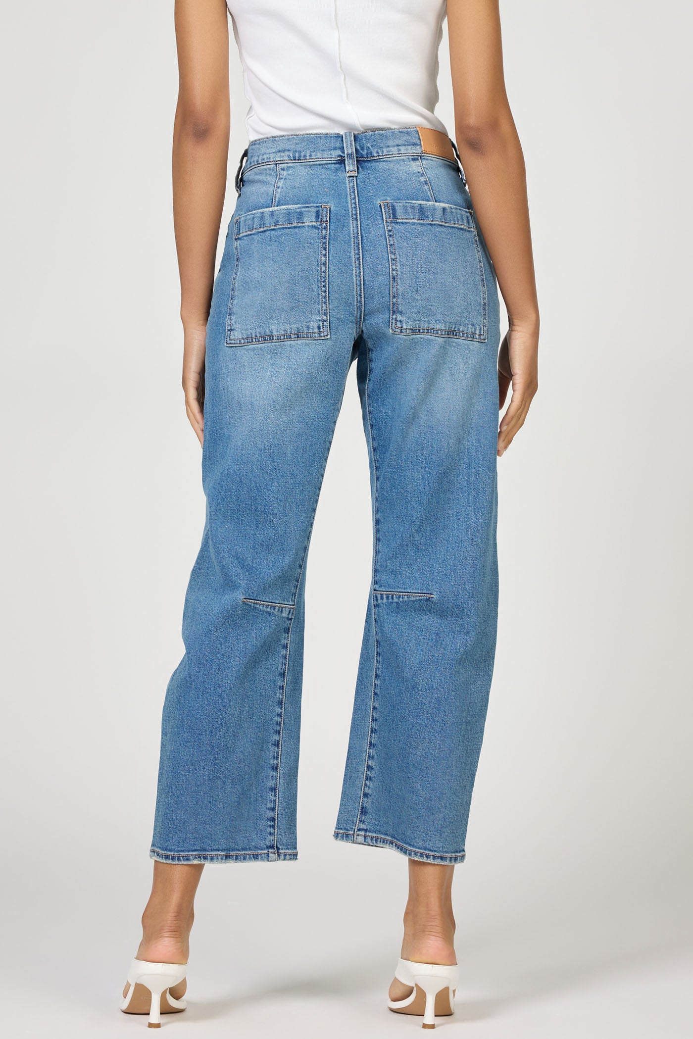 Lasso High Rise Barrel Leg Jeans in Kenia by Dear John