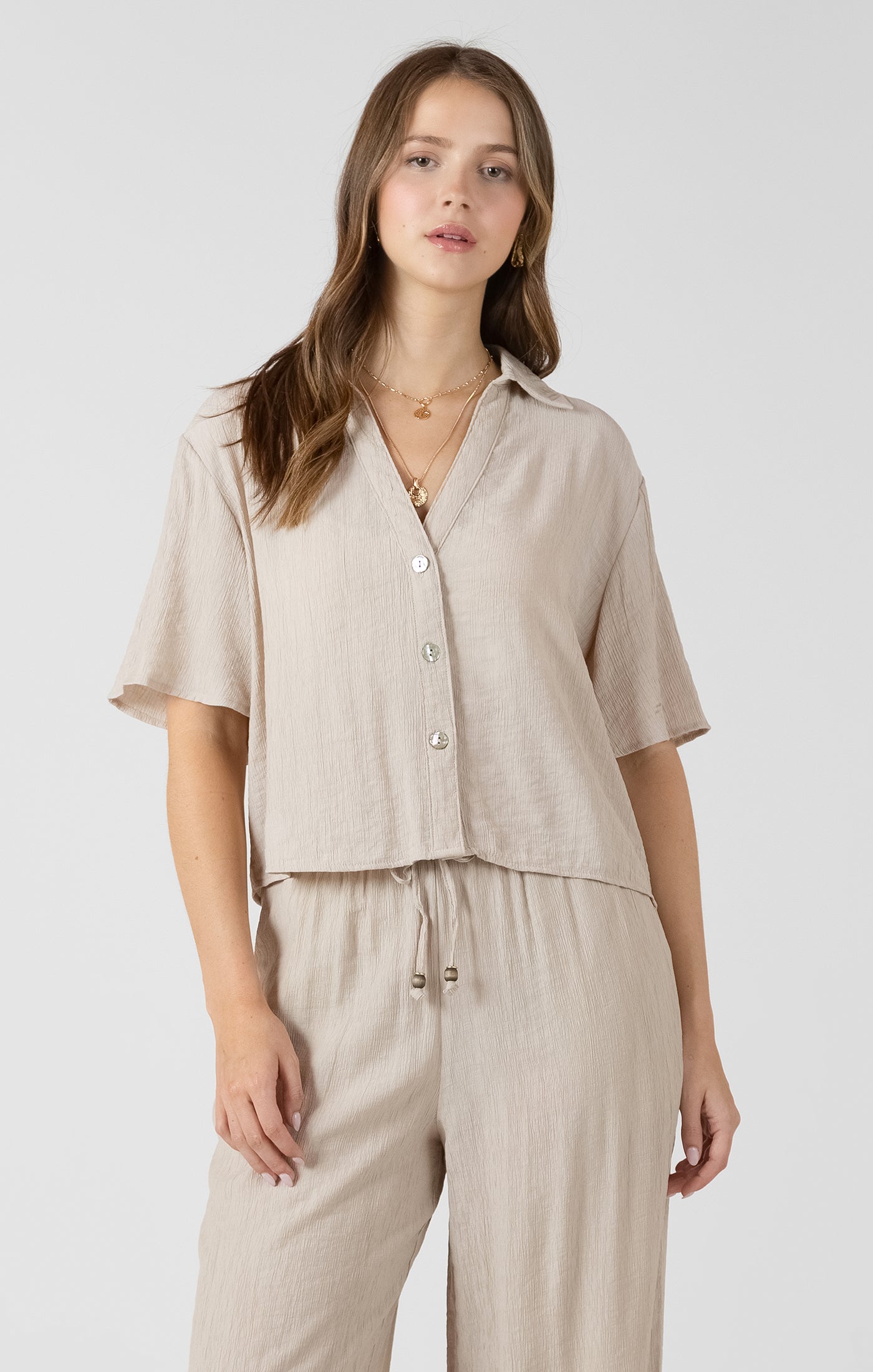 Desert Daydream Top in Light Oyster by Dex