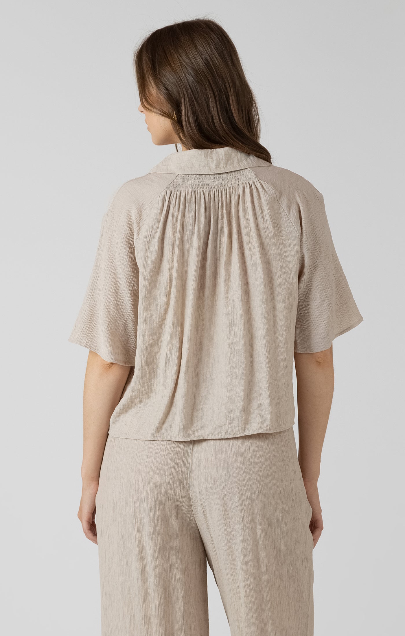 Desert Daydream Top in Light Oyster by Dex